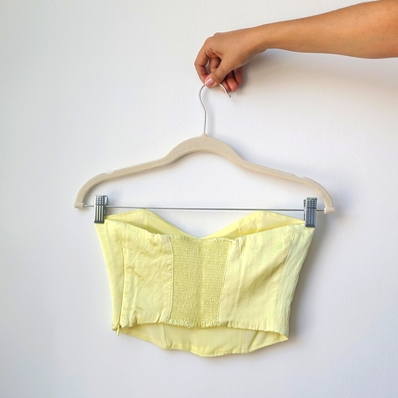 ✨️Any 3 for $15✨️ Zara Small Yellow Satin Corset - Picture 2 of 10